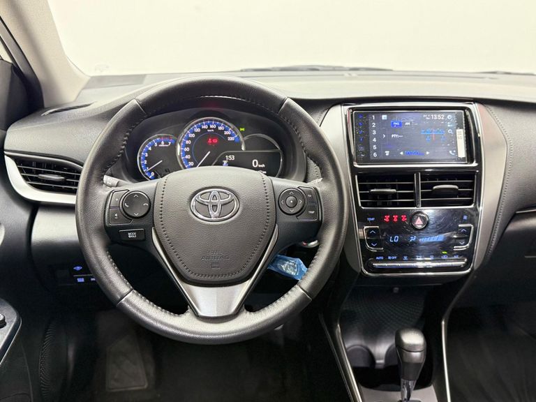 Toyota YARIS XS Sedan 1.5 Flex 16V 4p Aut.
