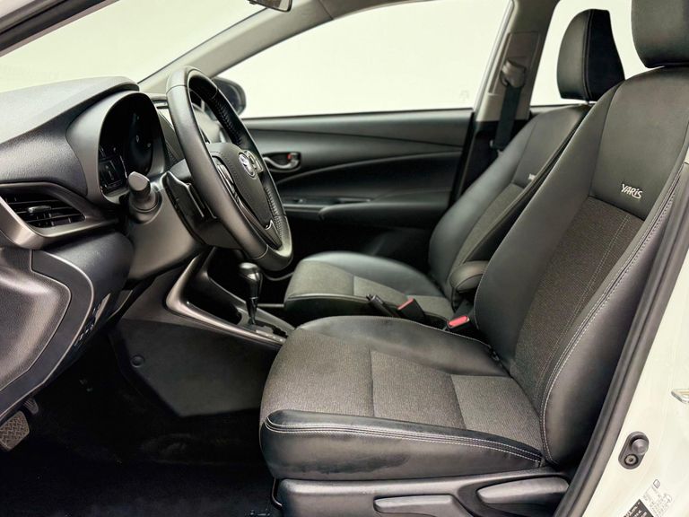 Toyota YARIS XS Sedan 1.5 Flex 16V 4p Aut.
