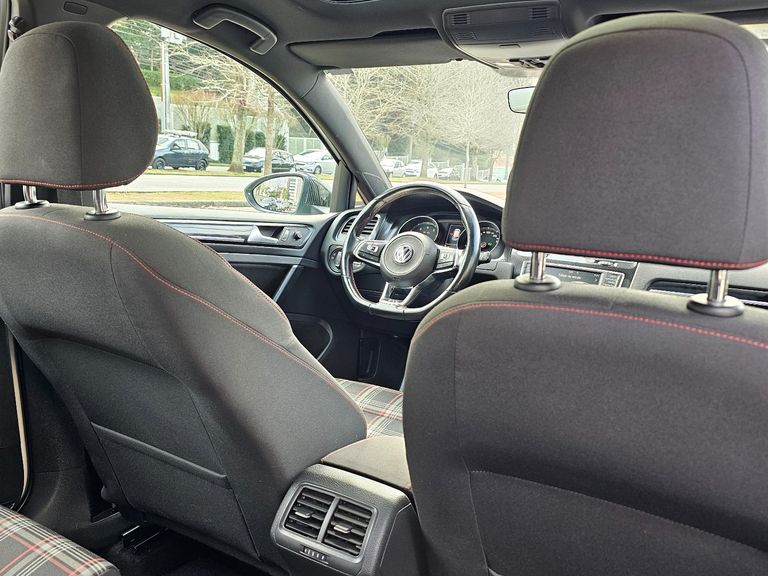 VolksWagen Golf GTi 2.0 TSI 220cv Aut.