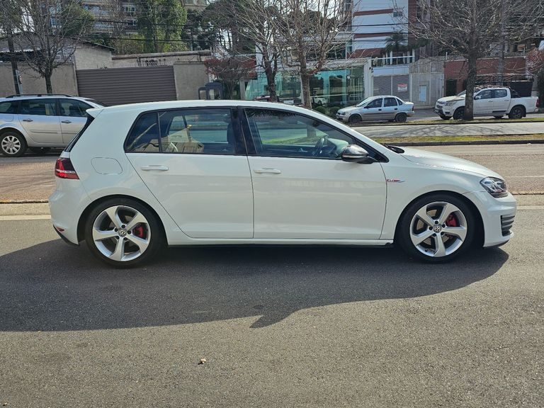 VolksWagen Golf GTi 2.0 TSI 220cv Aut.