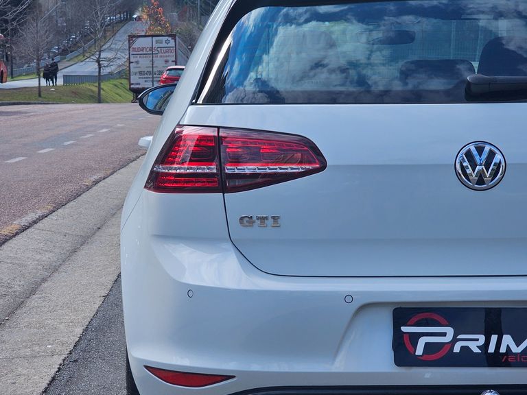 VolksWagen Golf GTi 2.0 TSI 220cv Aut.