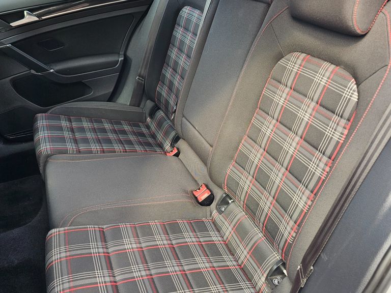 VolksWagen Golf GTi 2.0 TSI 220cv Aut.