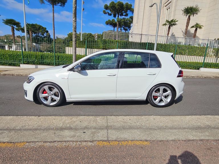 VolksWagen Golf GTi 2.0 TSI 220cv Aut.