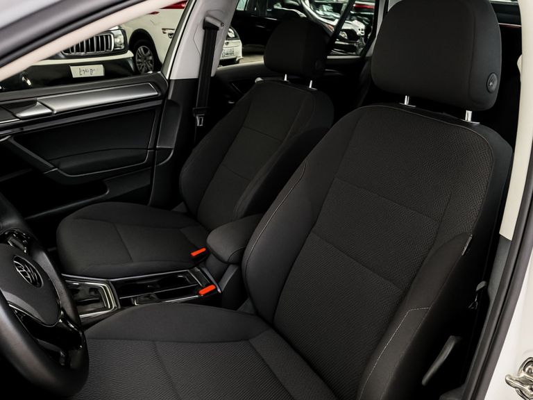 VolksWagen Golf Comfortline 1.6 MSI Total Flex Aut.