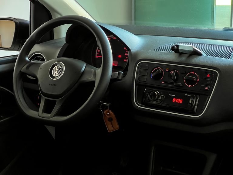 VolksWagen up! take 1.0 Total Flex 12V 5p