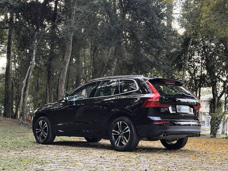 Volvo XC 60 T-5 MOMENTUM 2.0 254cv AWD 5p