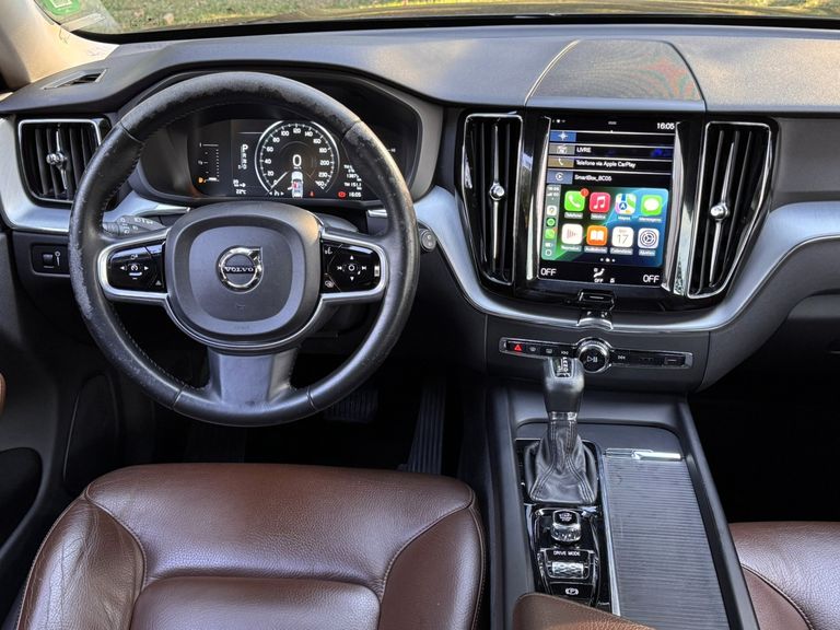 Volvo XC 60 T-5 MOMENTUM 2.0 254cv AWD 5p