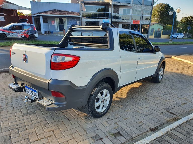 Fiat Strada Freedom 1.4 Flex 8V CD