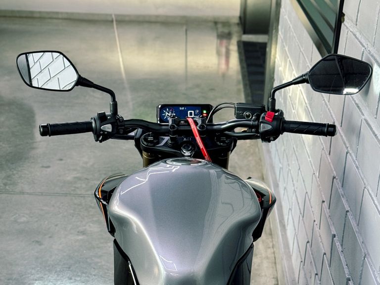 HONDA CB 500F
