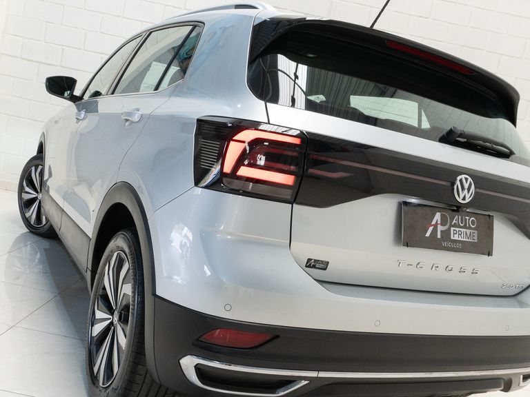 VolksWagen T-Cross Highline 1.4 TSI Flex 16V 5p Aut