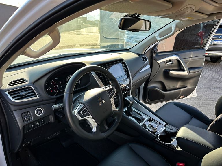 Mitsubishi Pajero Sport HPE-S 2.4  4x4 Diesel Aut.