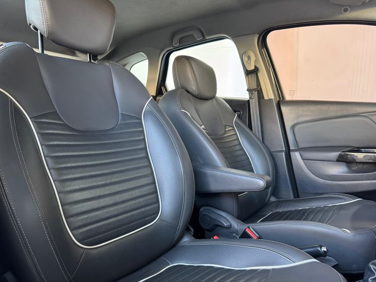 Renault CAPTUR Intense 1.6 16V Flex 5p Aut.