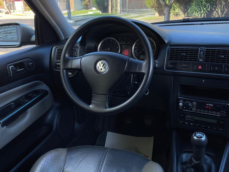 VolksWagen Golf Sportline 1.6 Mi Total Flex 8V 4p