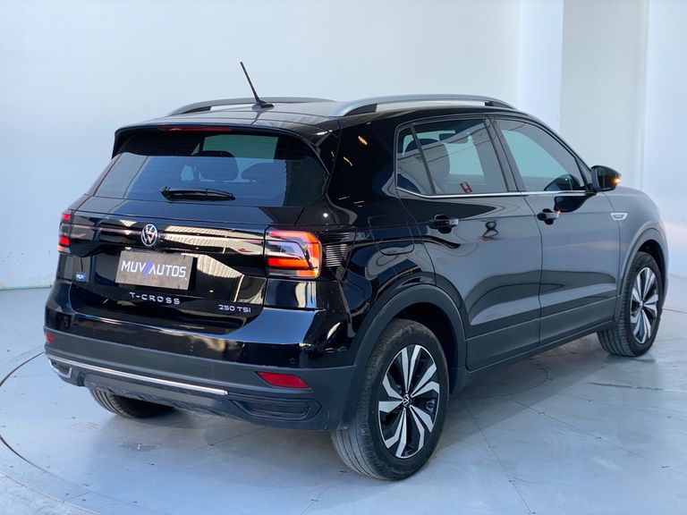 VolksWagen T-Cross Highline 1.4 TSI Flex 16V 5p Aut