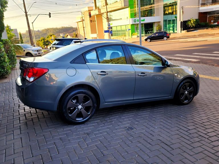 Chevrolet CRUZE LT 1.8 16V FlexPower 4p Aut.
