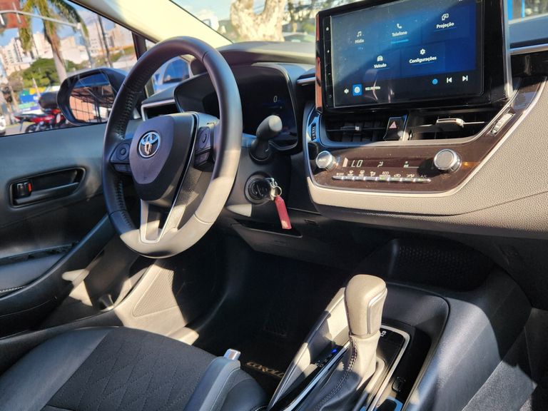 Toyota Corolla GLi 2.0 16V Flex Aut.