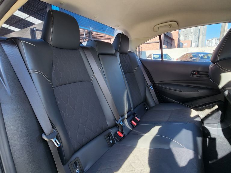 Toyota Corolla GLi 2.0 16V Flex Aut.