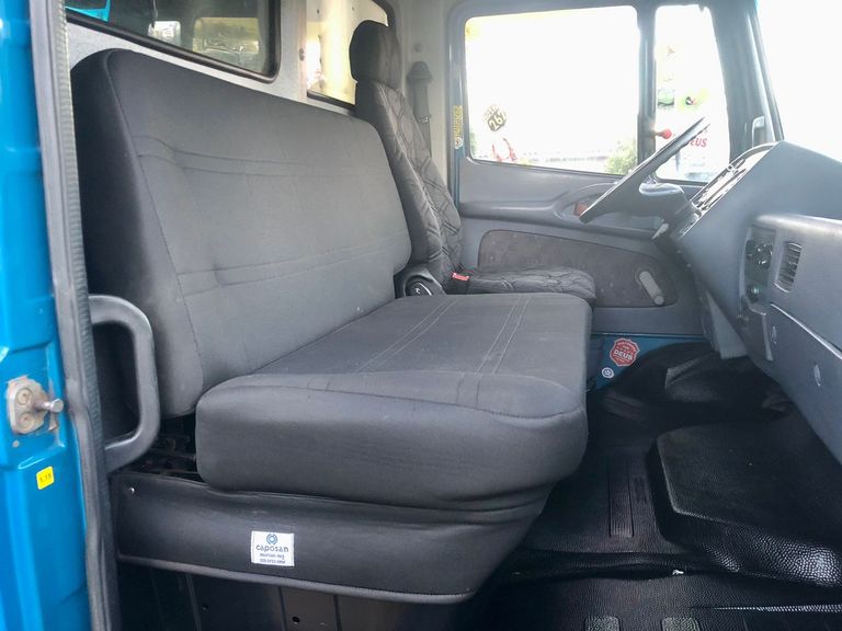 MERCEDES-BENZ L-1318 2p (diesel)