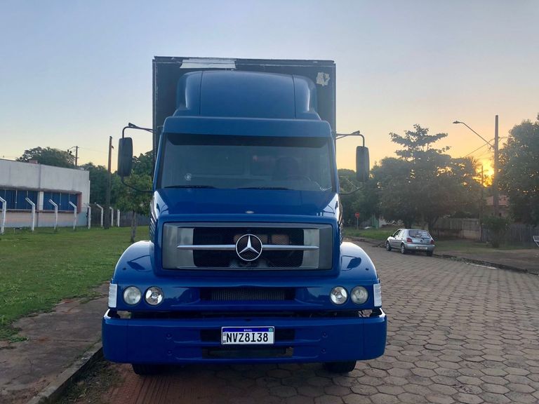 MERCEDES-BENZ L-1318 2p (diesel)