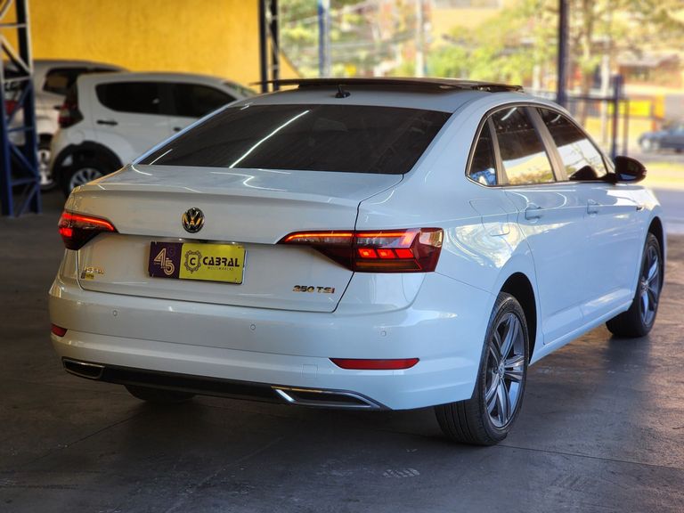 VolksWagen JETTA R-Line 250 TSI 1.4 Flex 16V Aut.
