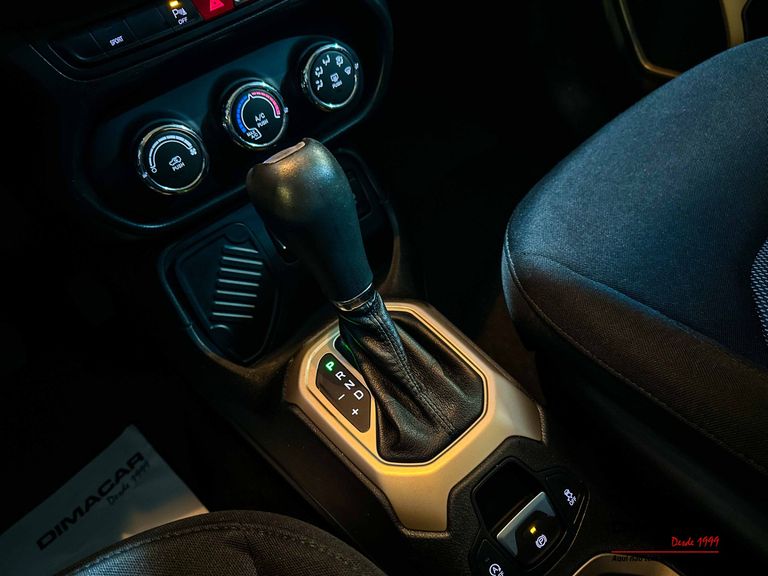 Jeep Renegade Sport 1.8 4x2 Flex 16V Aut.