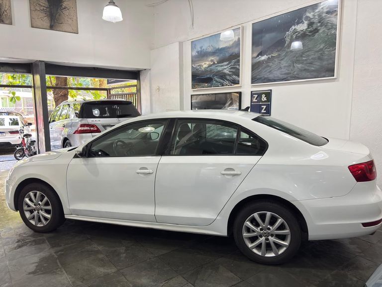 VolksWagen JETTA Comfortline 2.0 T.Flex 8V 4p Tipt.