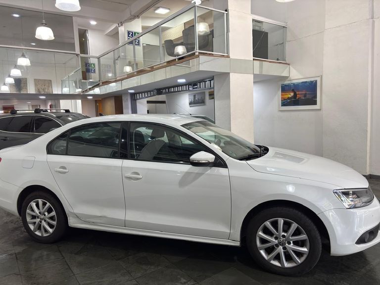 VolksWagen JETTA Comfortline 2.0 T.Flex 8V 4p Tipt.