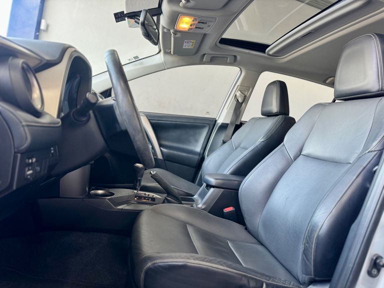 Toyota RAV4 2.0 4x4 16V Aut.