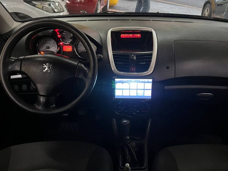 Peugeot 207 XR 1.4 Flex 8V 5p