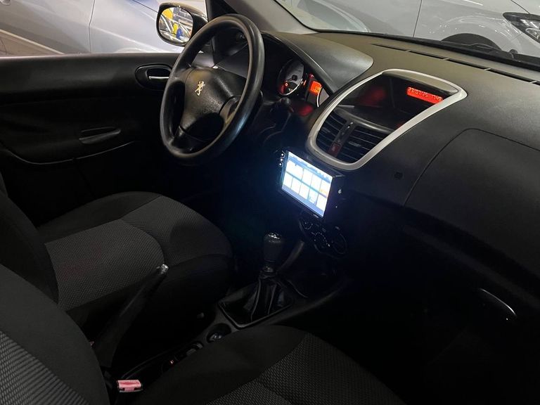 Peugeot 207 XR 1.4 Flex 8V 5p