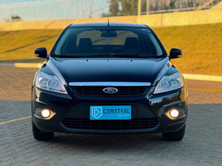 Ford Focus Sedan 1.6/1.6 Flex 8V/16V 4p Mec.
