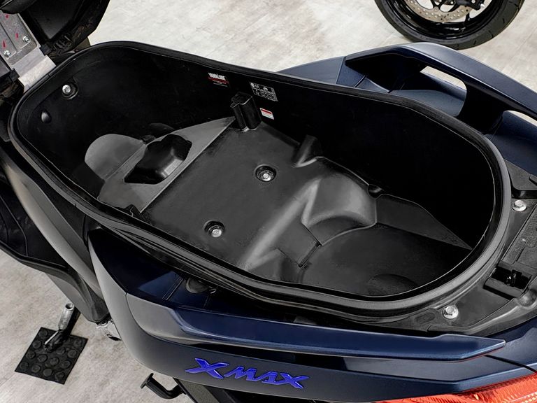 YAMAHA XMAX 250 ABS