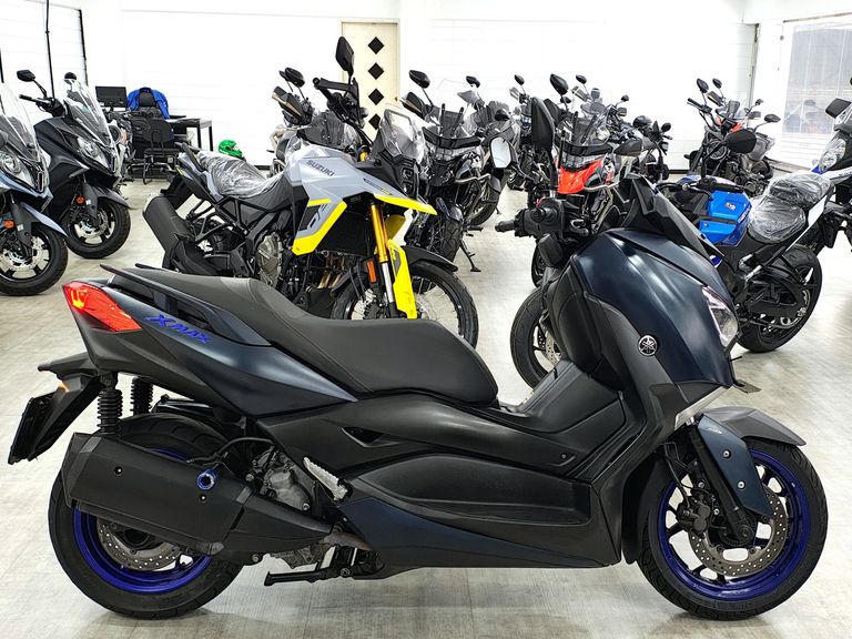 YAMAHA XMAX 250 ABS