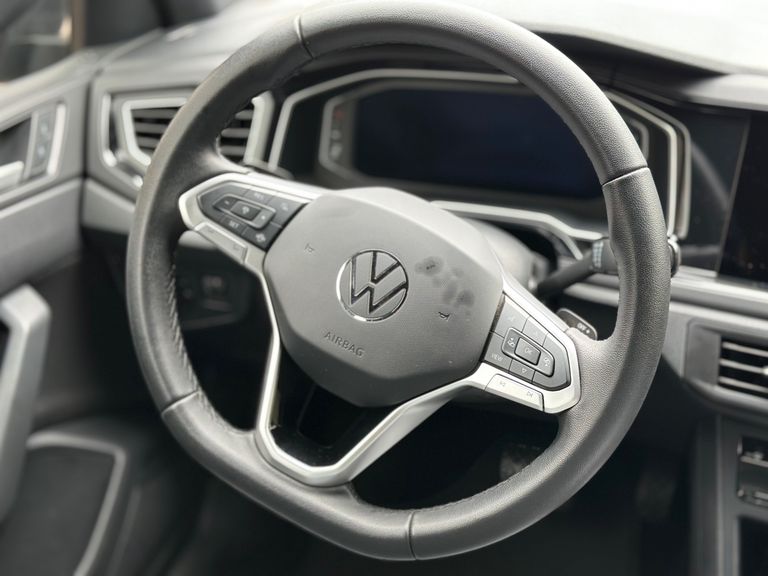 VolksWagen Nivus Highline 1.0 200 TSI Flex Aut.