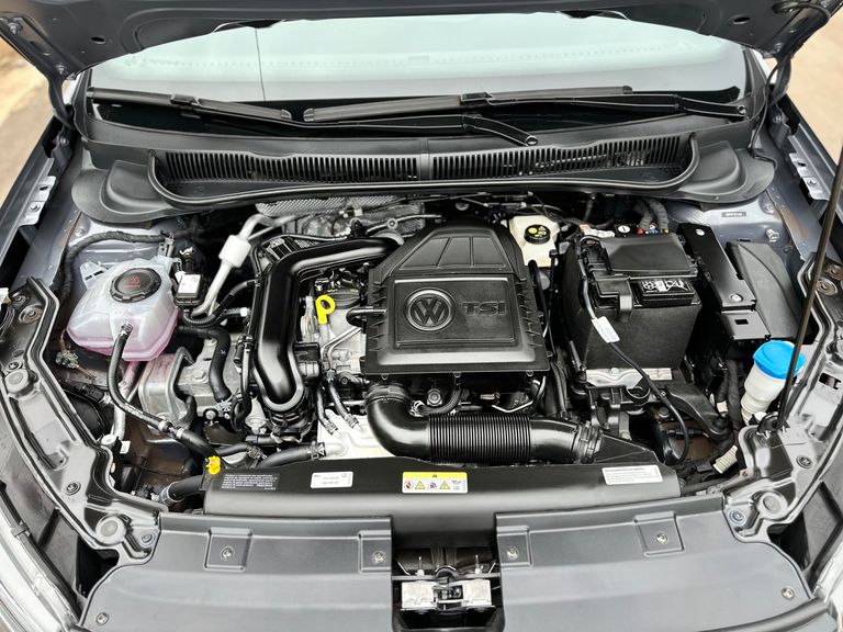 VolksWagen Nivus Highline 1.0 200 TSI Flex Aut.