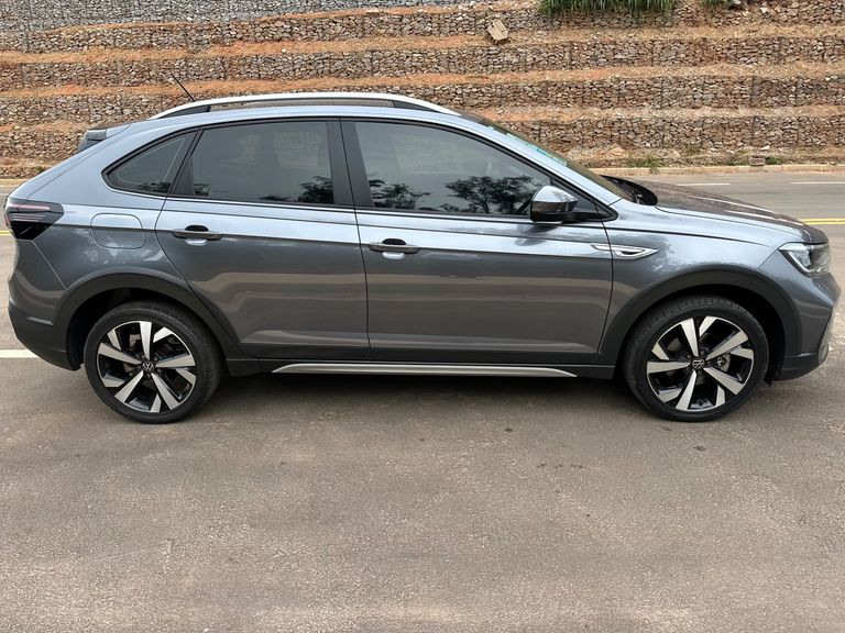 VolksWagen Nivus Highline 1.0 200 TSI Flex Aut.