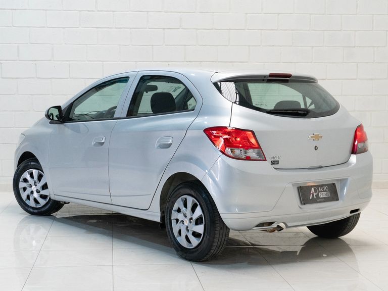 Chevrolet ONIX HATCH Joy 1.0 8V Flex 5p Mec.