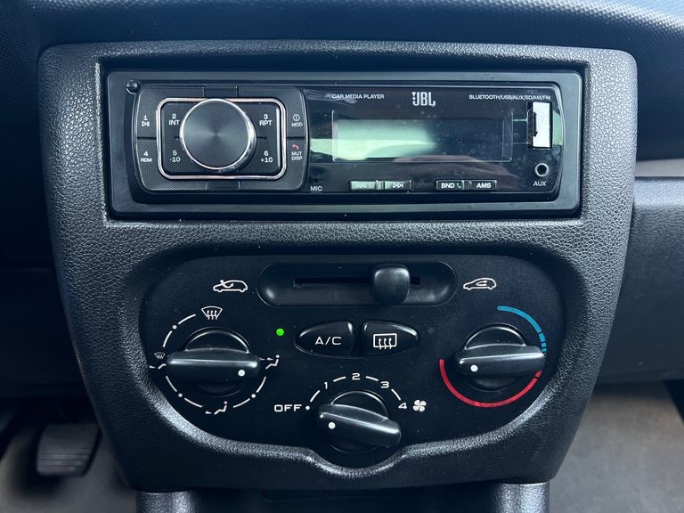 Peugeot 207 XR 1.4 Flex 8V 5p