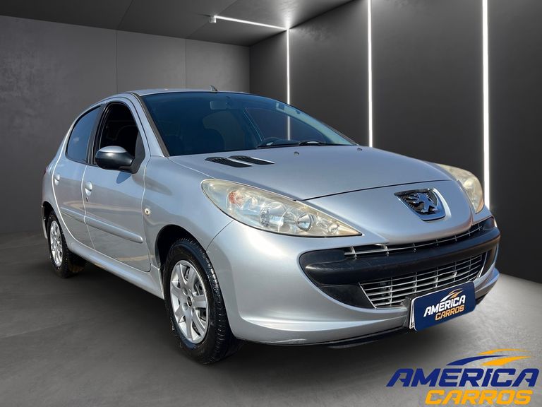 Peugeot 207 XR 1.4 Flex 8V 5p