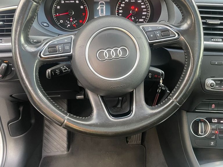 Audi Q3 1.4 TFSI/TFSI Flex S-tronic 5p