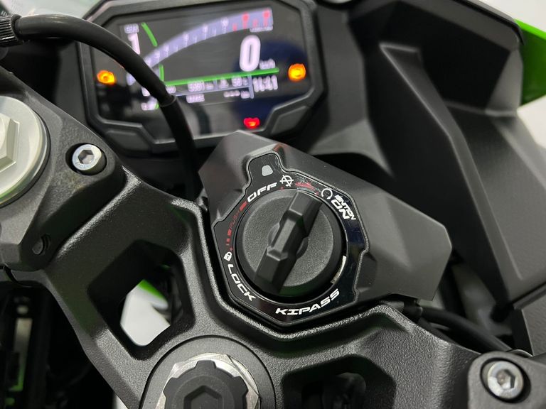 KAWASAKI NINJA 500 SE