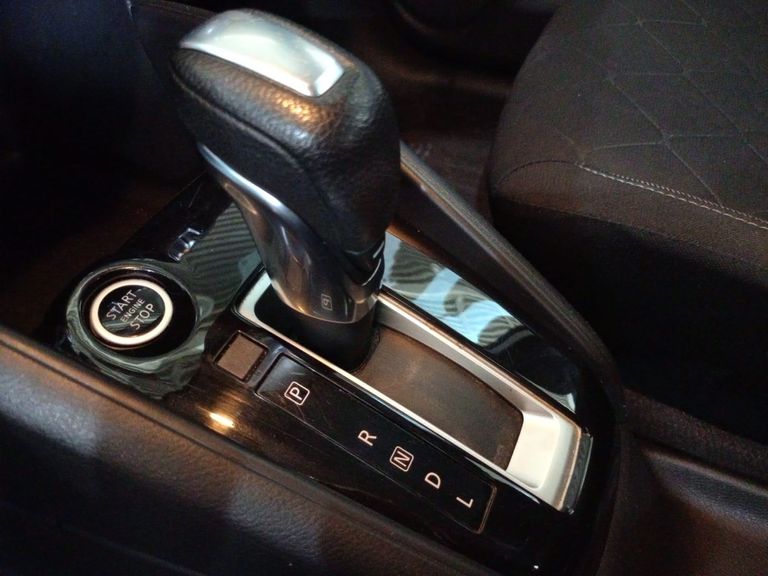 Nissan KICKS SV 1.6 16V FlexStar 5p Aut.