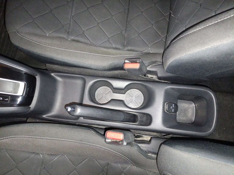 Nissan KICKS SV 1.6 16V FlexStar 5p Aut.