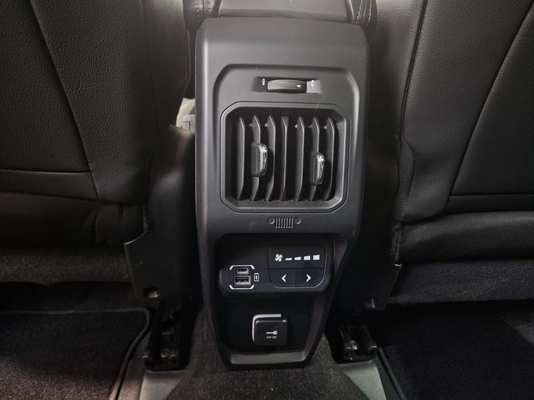 Jeep Commander Limited T270 1.3 TB Flex Aut.