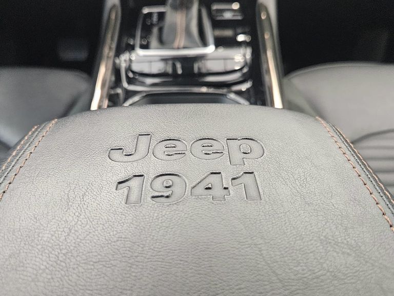 Jeep Commander Limited T270 1.3 TB Flex Aut.
