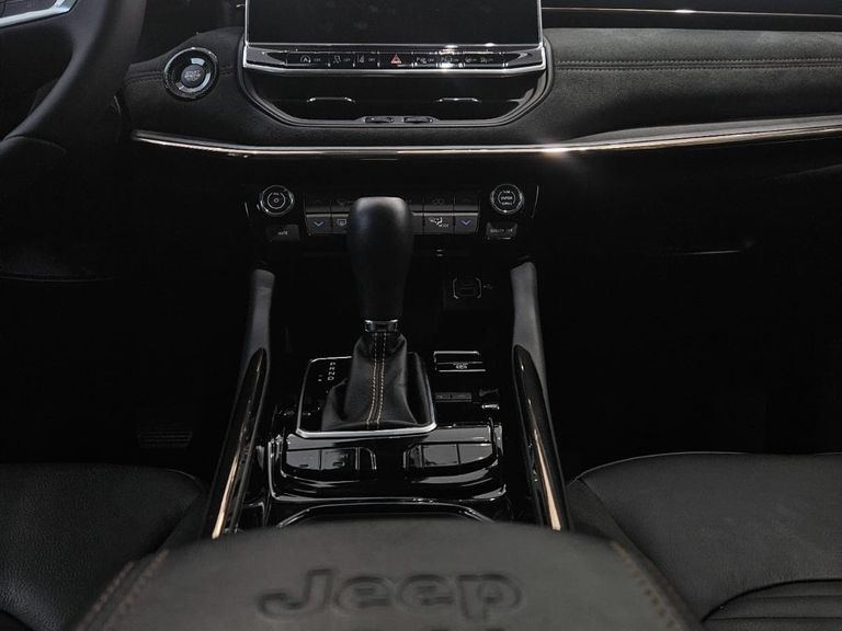 Jeep Commander Limited T270 1.3 TB Flex Aut.