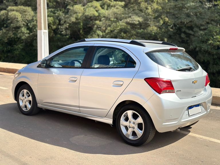 Chevrolet ONIX HATCH LT 1.4 8V FlexPower 5p Mec.
