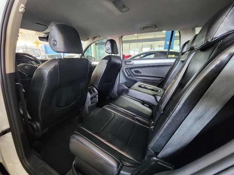 VolksWagen TIGUAN Allspac 250 TSI 1.4 Flex
