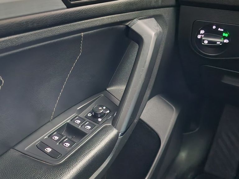 VolksWagen TIGUAN Allspac 250 TSI 1.4 Flex