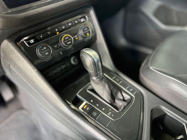 VolksWagen TIGUAN Allspac Comf 250 TSI 1.4 Flex